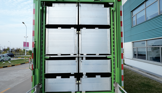 6.8-7.6米畜（雛）禽運輸車